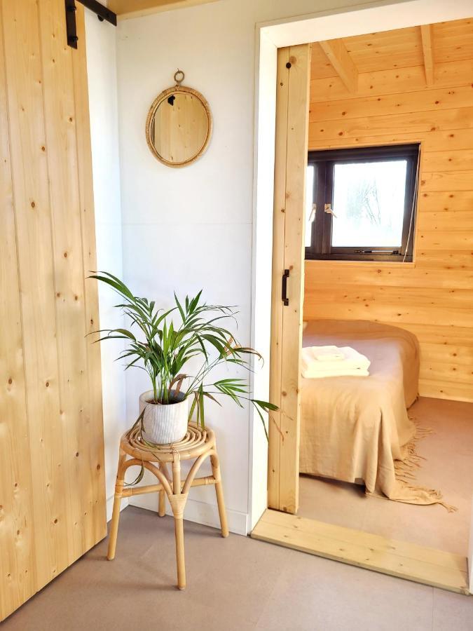 Tiny House Lantliv Oostkapelle, Bij De Boer Villa Exterior photo